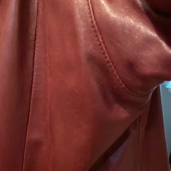 Leather coat - Picture 8 of 14